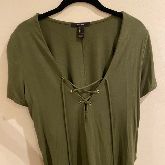 Green lace up tee - Picture 2 of 6